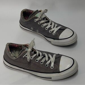 CONVERSE Gray lace Up Chuck Taylor sneakers